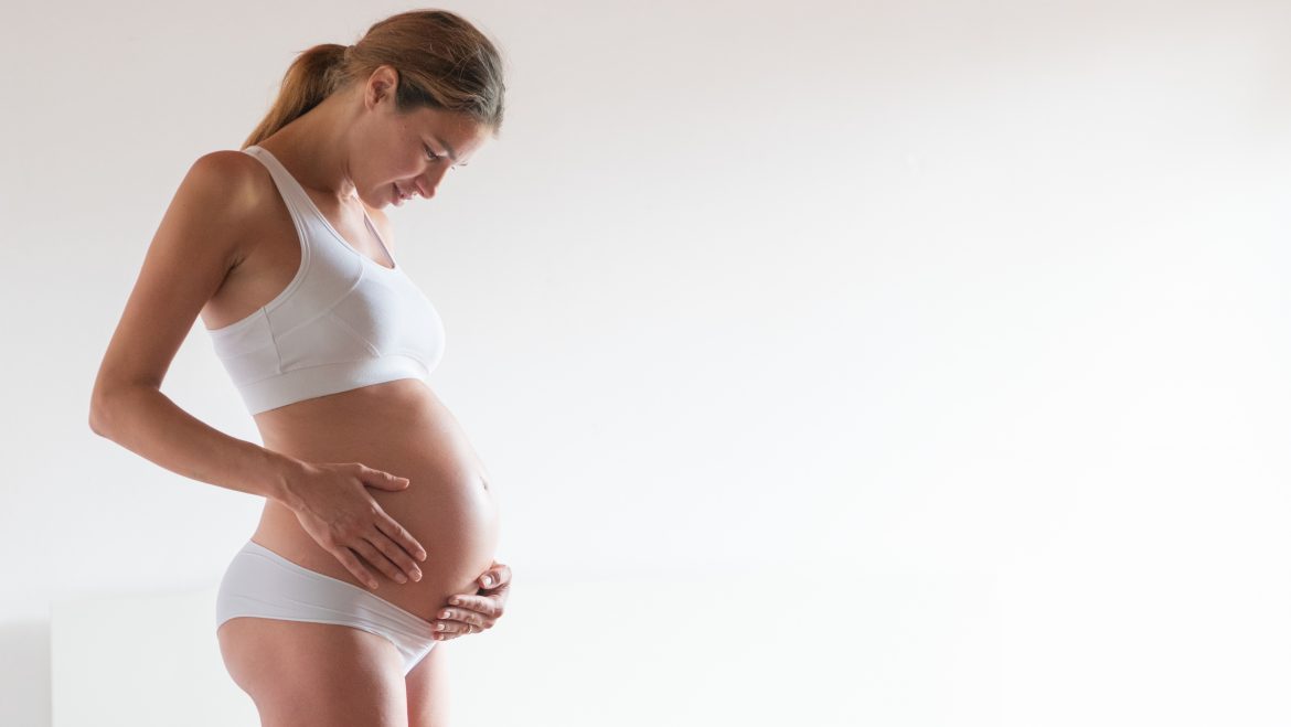 What Kind of Underwear Is Best for Pregnant Women?